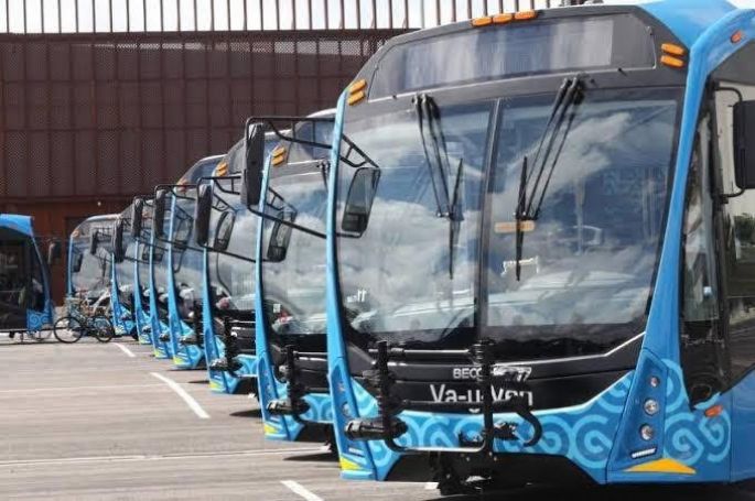 El transporte urbano: Otra vez la burra al trigo