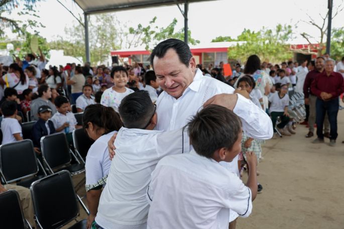 Construyen la nueva Escuela Secundaria “Roger Aguilar  Salazar en Kanasín”