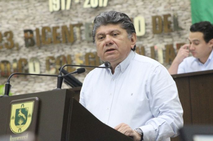 Tenemos que frenar la violencia obstétrica en Yucatán: Gaspar Quintal