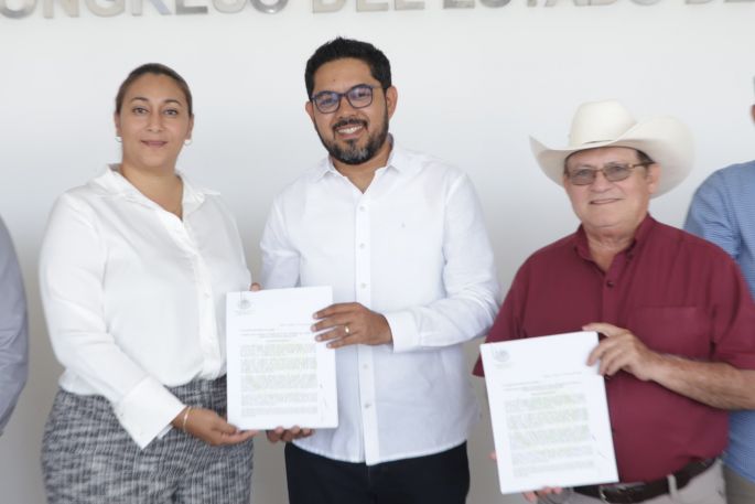 Presenta el Ejecutivo estatal iniciativa para modificar la Constitución Política del Estado en materia de simplificación administrativa