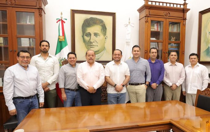 Gobierno de Yucatán acuerda fortalecer el servicio del sistema Va y Ven