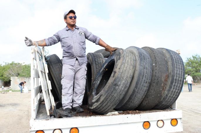 Impulsan autoridades y ciudadanía recuperación del estero Ciénega de Progreso