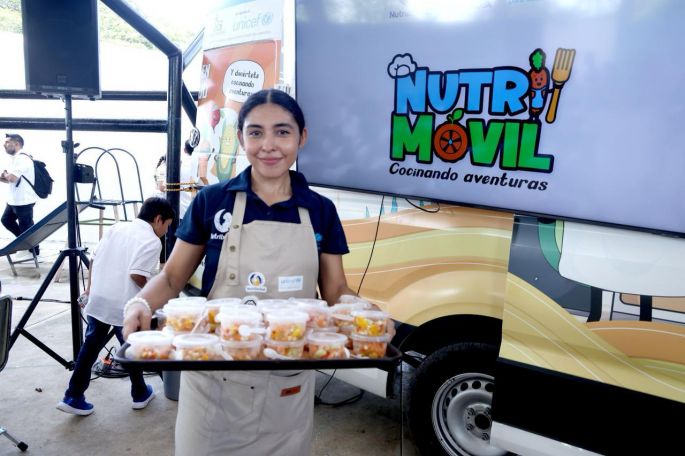 Nutrimóvil lleva talleres de cocina saludable a escuelas de Mérida