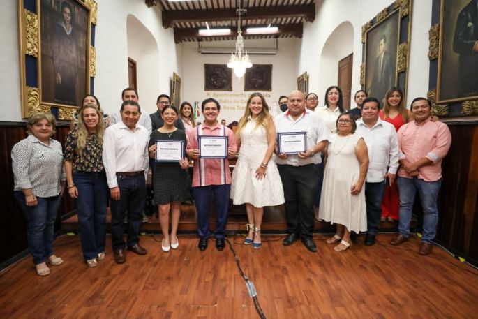 Mérida está comprometida con la educación, eje fundamental para la construcción del futuro; Cecilia Patrón