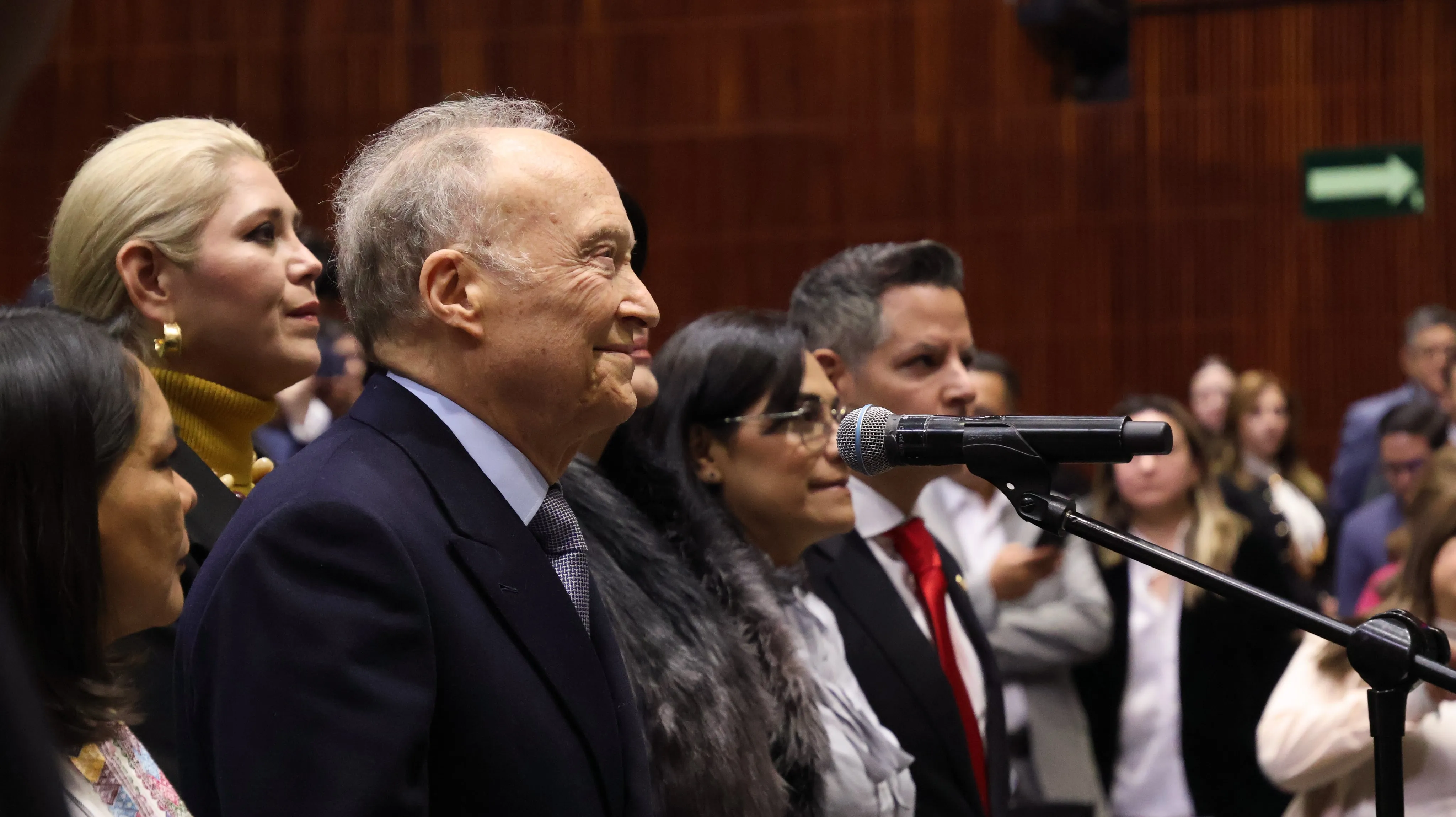Ratifica la Comisión Permanente a Gertz Manero como embajador de México en Reino Unido
