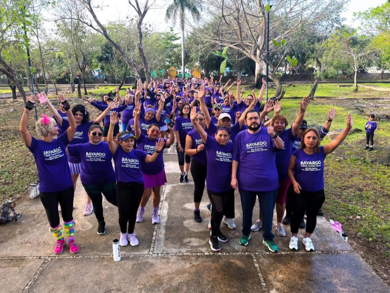 Con activación física, más de 150 mujeres conmemoran el 8M en Ciudad Caucel