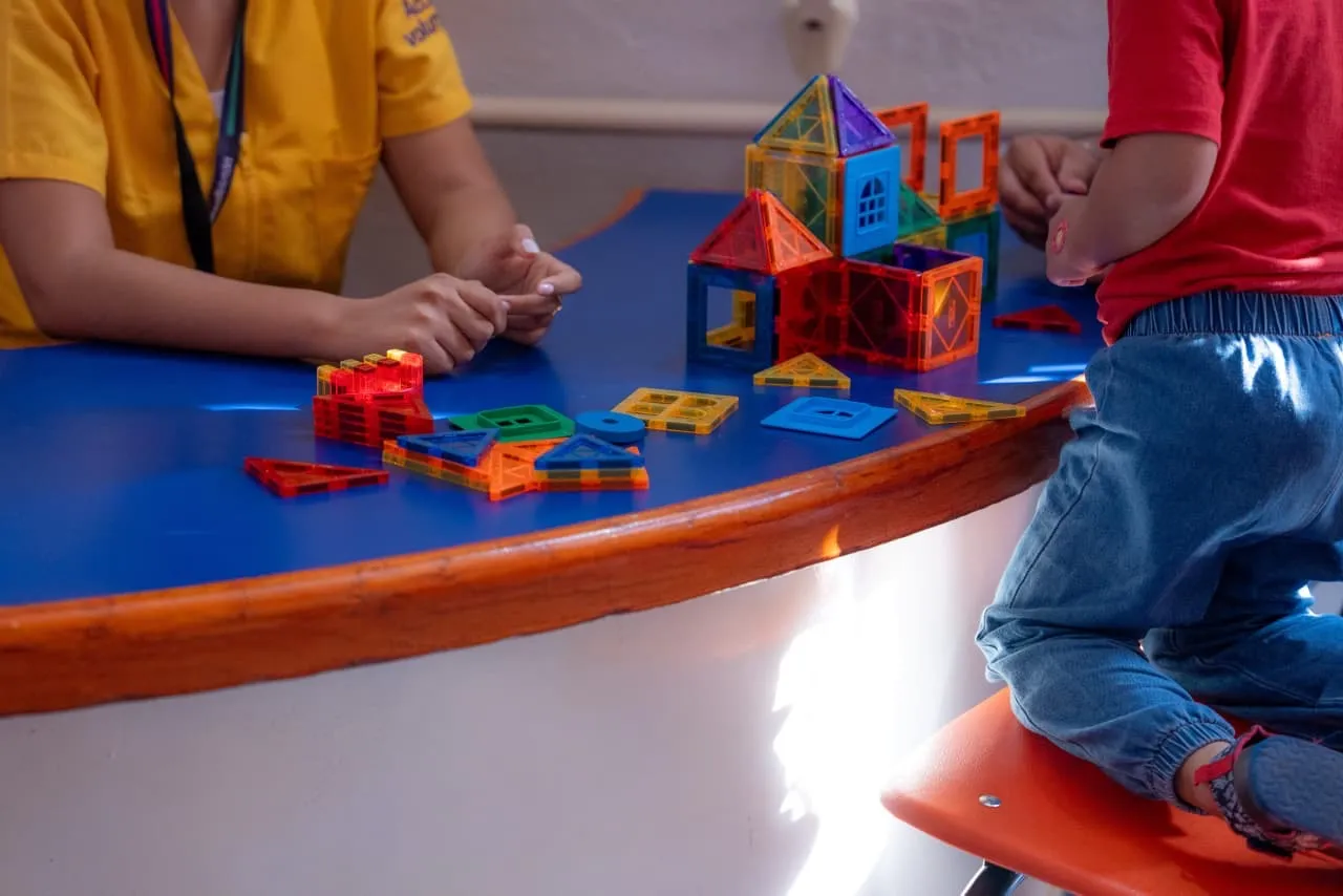 Refuerzan atención al autismo en Yucatán con avances en clínica especializada del CRIT