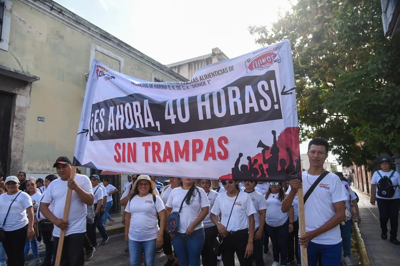 Trabajadores presionan por diálogo en Mérida; marcha del 1 de mayo reúne a más de 6 mil