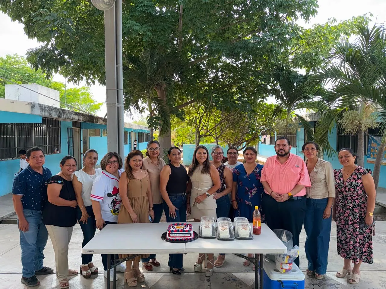Bayardo Ojeda reconoce la labor docente del Distrito 8 y reconoce su compromiso con la educación