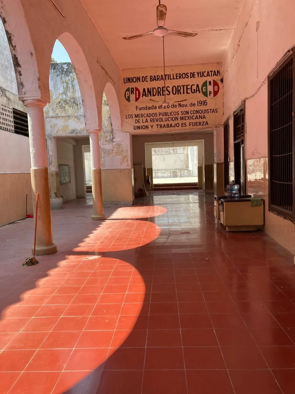 La Unión de Baratilleros de Yucatán es “cortejada” por varios políticos